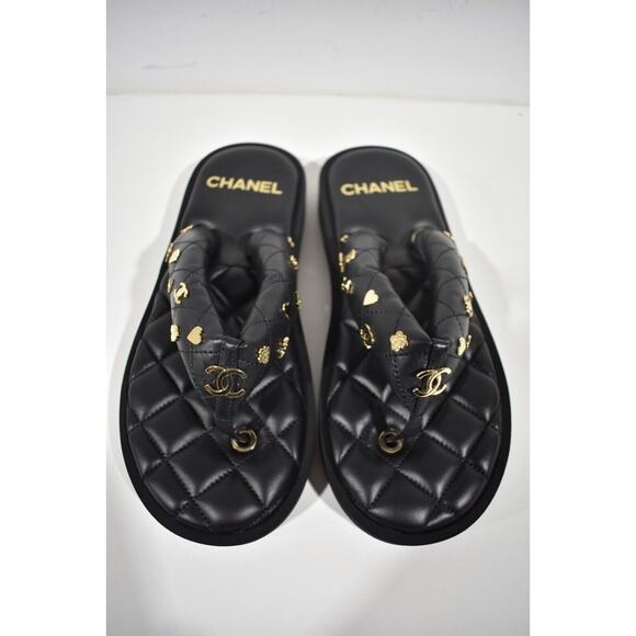 Chanel 23P Black Quilted Charms Padded Pool Thong Logo Slide Flat Sandal 37.5 - Picture 3 of 12